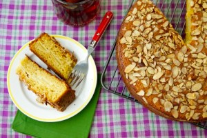 almond apple cake
