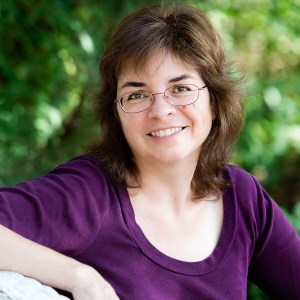 Leslie Budewitz author