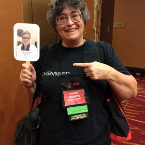 Donna Andrews is happy to meet fan Jacki!