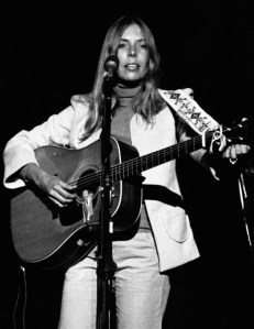 Joni_mitchell_1974_cropped