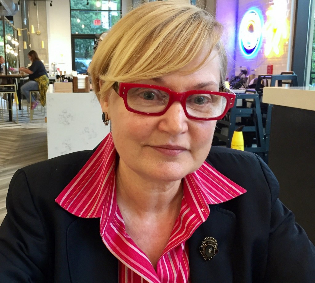 picture of Kelly Oliver